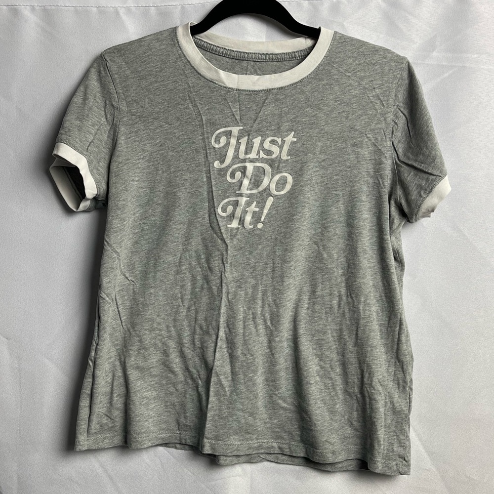 Nike tee